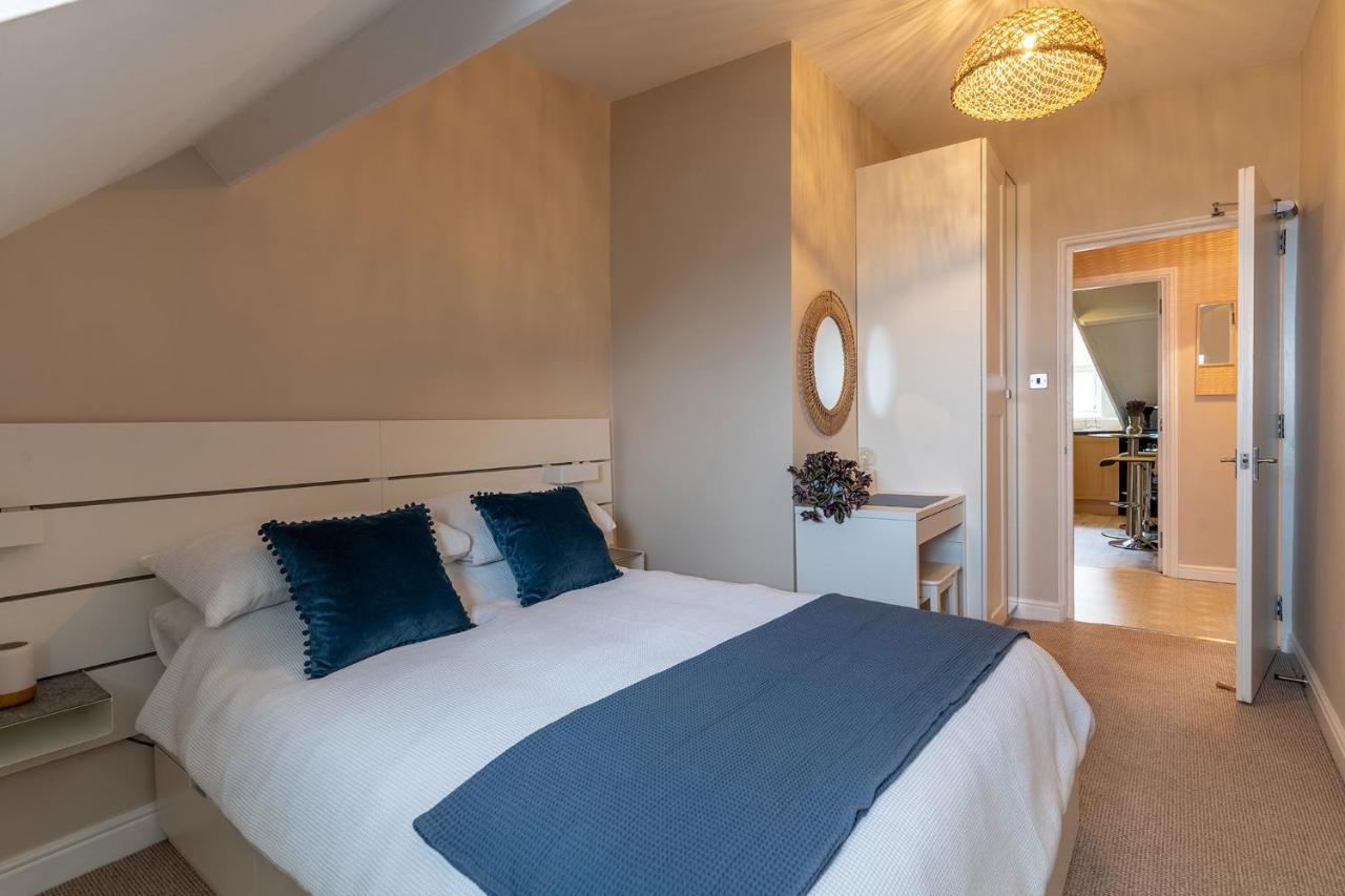 Stowaways Loft Apartment Whitby Ngoại thất bức ảnh