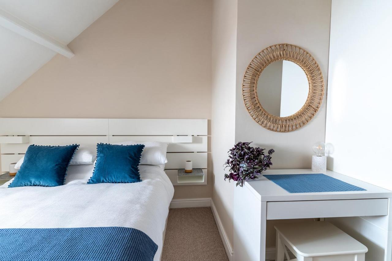 Stowaways Loft Apartment Whitby Ngoại thất bức ảnh