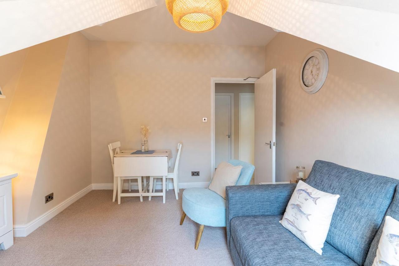 Stowaways Loft Apartment Whitby Ngoại thất bức ảnh